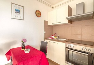 Apartments and rooms Petrica, (13276), Njivice, hr in Njivice