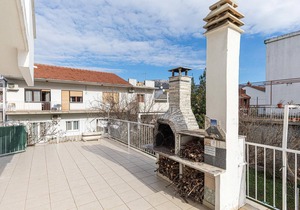 Awesome apartment in Kastel Stafilic with WiFi