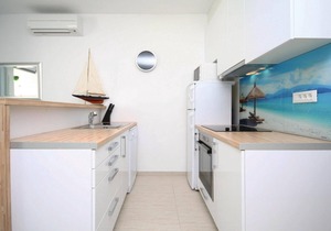 Beach front apartment in Grebastica with WiFi