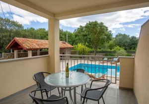 Beach Front Apartment In Pinezici