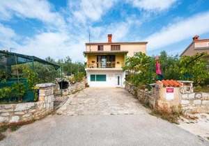 Beautiful Apartment In Pula With Wifi in Pula