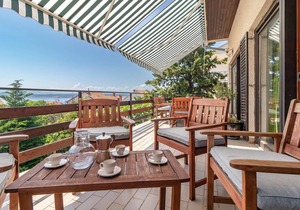 Cozy home in Dramalj with house sea view