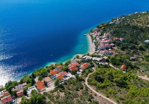 Gorgeous apartment in Krvavica with WiFi in Krvavica