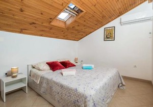Gorgeous Home In Susak With Wifi in Susak