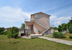 Holiday apartment with balcony in Sveti Ivan Dobrinjski