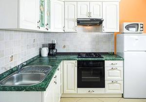 In the small Istrian village Orihi stands this beautiful vacation home with pool.