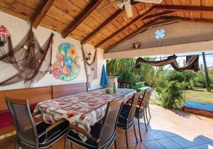 Lovely Apartment In Dinjiska With House Sea View in Dinjiška