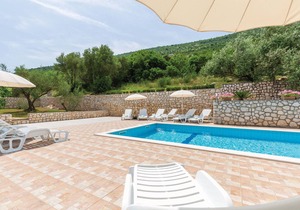 Lovely apartment in Labin with house sea view