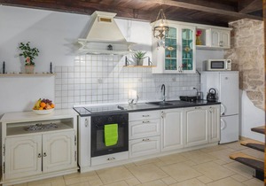 Lovely home in Sorici