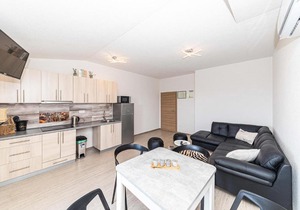 Nice Apartment In Kastel Luksic With Wifi