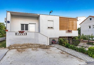 Nice Apartment In Kastel Luksic With Wifi