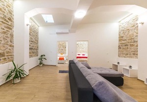 Nice Apartment In Kastel Sucurac With Wifi in Kaštela