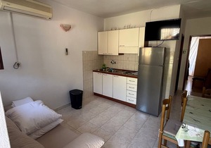 One bedroom apartment with terrace and sea view Kukljica, Ugljan (A-8316-b)