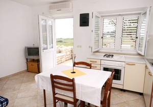 One bedroom apartment with terrace and sea view Lumbarda, Korčula (A-4429-a) in Lumbarda