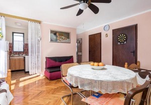 Stunning Apartment In Baric Draga