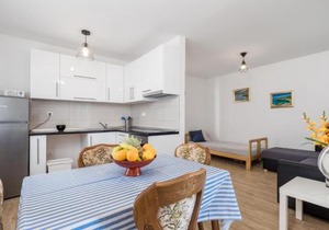 Stunning Apartment In Vlasici With Wifi