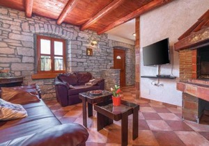 Stunning Home In Hrboki in Hrboki