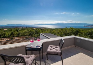 Stunning home in Smrika in Smrika