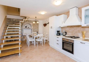 Three-Bedroom Holiday Home in Brsecine