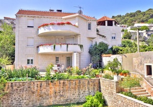 Two bedroom apartment with terrace Pučišća, Brač (A-754-b) in Pučišća