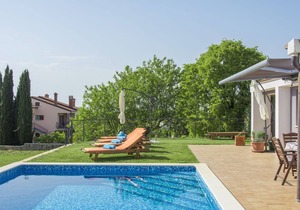 Wonderful, modern villa with pool, whirlpool and garden, near Rovinj
