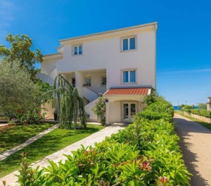 Apartments Nika Umag 