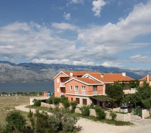 Villa Ata Razanac 