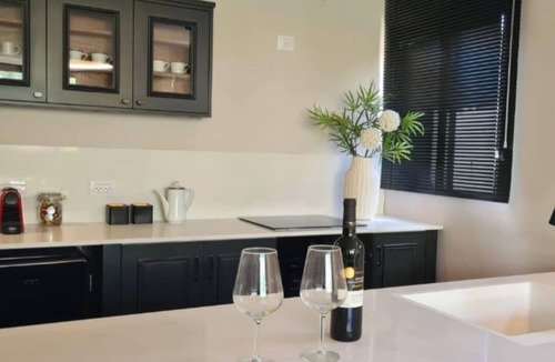Diamond Exchange District Apartment | מסבלטים את הבית הכי מדהים בתל אביב , לב תל אביב, 4 דקות הליכה מהים , ,בתי קפה