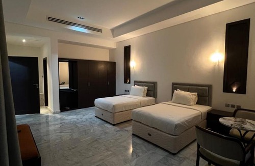 Salalah Hotel | فندق و مسابح و شاليهات القصر