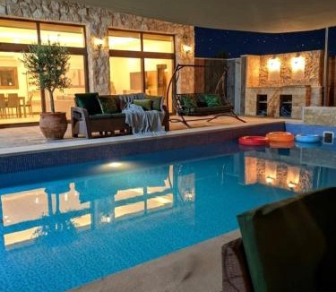 Suwailih Ski Chalet | مزرعة لافين