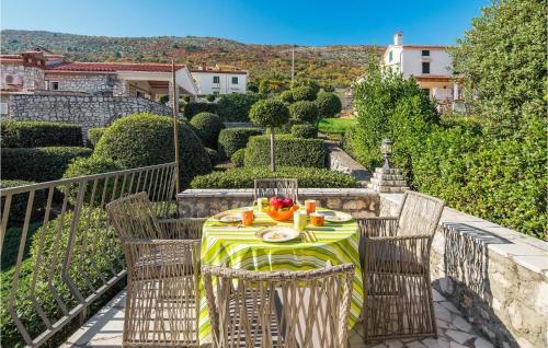 Ravni Apartment | 1 Bedroom Amazing Apartment In Ravni