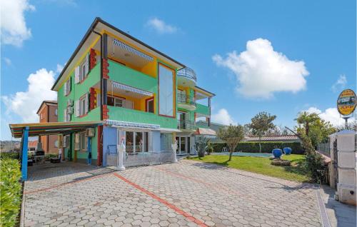 Đuba Apartment | 1 Bedroom Amazing Apartment In Umag