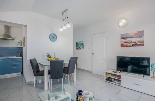 Stara Baska Apartment | 1 bedroom awesome apartment in Stara Baska