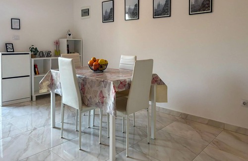 Dracevac House | 1 bedroom awesome home in Dracevac