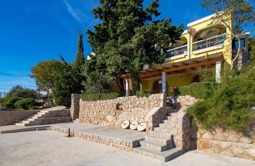 Baric Draga Apartment | 1 Bedroom Beach Front Apartment In Lukovo Sugarje
