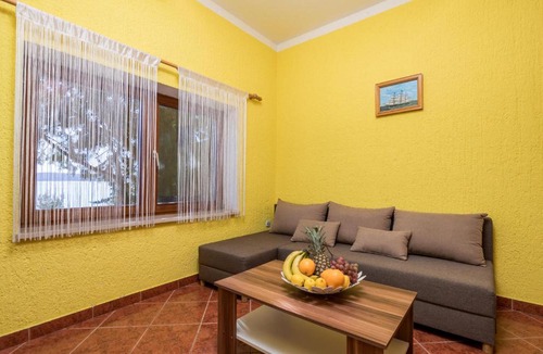 Baric Draga Apartment | 1 Bedroom Beach Front Apartment In Lukovo Sugarje