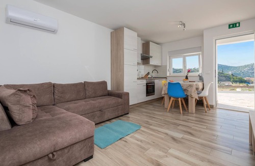 Ploce Apartment | 1 bedroom beautiful apartment in Rogotin