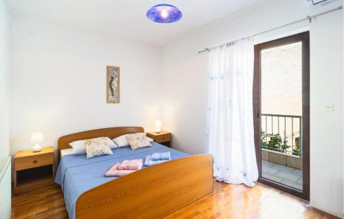 Vrboska Apartment | 1 Bedroom Beautiful Apartment In Vrboska