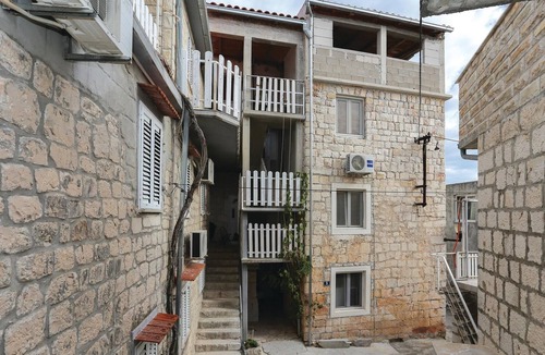 Slatine Apartment | 1 bedroom cozy apartment in Slatine