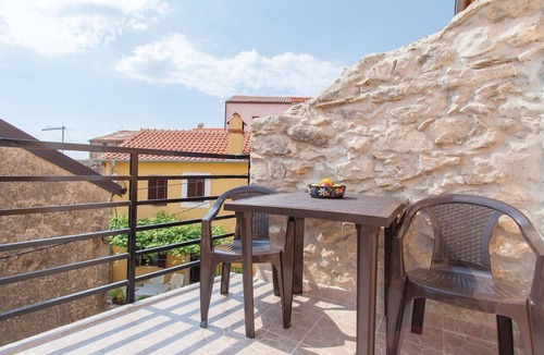Omisalj Apartment | 1 bedroom gorgeous apartment in Omisalj