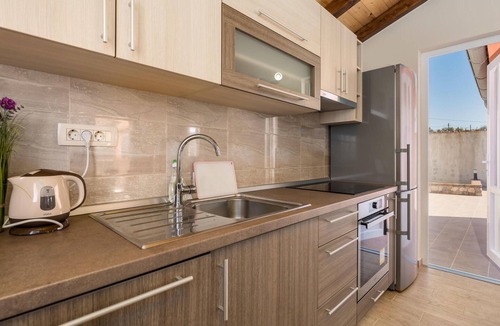 Supetarska Draga House | 1 bedroom lovely home in Mundanije