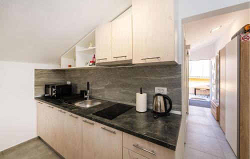 Gornji Karin Apartment | 1 Bedroom Nice Apartment In Gornji Karin