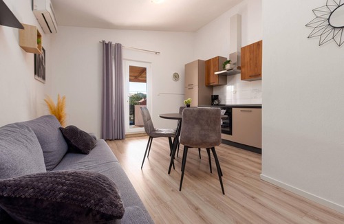 Podgradina Apartment | 1 bedroom nice apartment in Podgradina