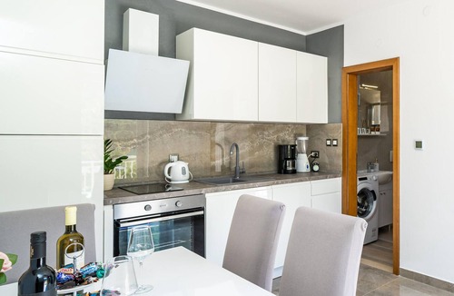 Prijevor Apartment | 1 bedroom nice apartment in Mokosica