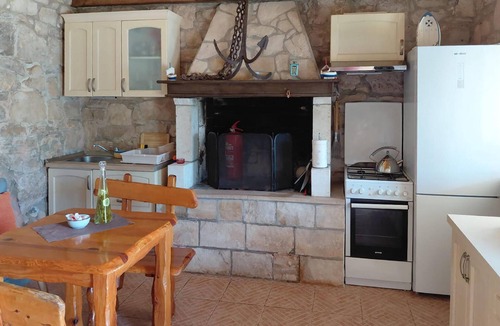 Zrnovo House | 1 bedroom pet friendly home in Korcula