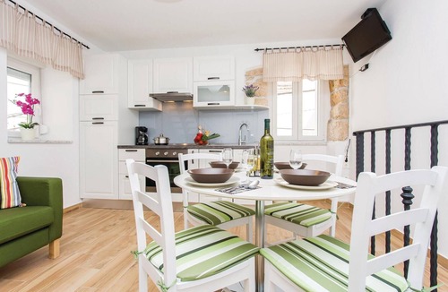 Vrbnik Apartment | 1 bedroom stunning apartment in Vrbnik