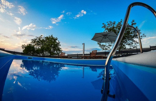 Brckovljani House | 180 m² House ∙ 3 bedrooms ∙ 10 guests