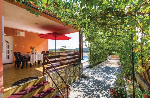 Debeljak House | 2 bedroom accommodation in Debeljak