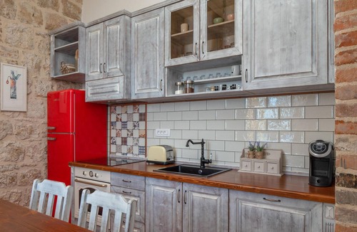 Cove Rogacic House | 2 bedroom amazing home in Vis
