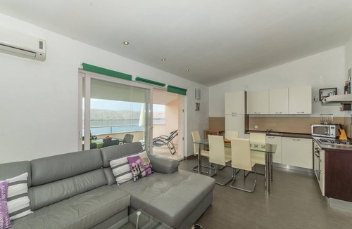 Miskovici Apartment | 2 bedroom awesome apartment in Miskovici